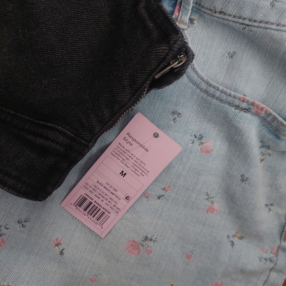 Wild Fable Charcoal Denim Crop Top Sz M W/ Denim Floral Cut Off SHORTS Sz 6 (D) - Picture 5 of 6